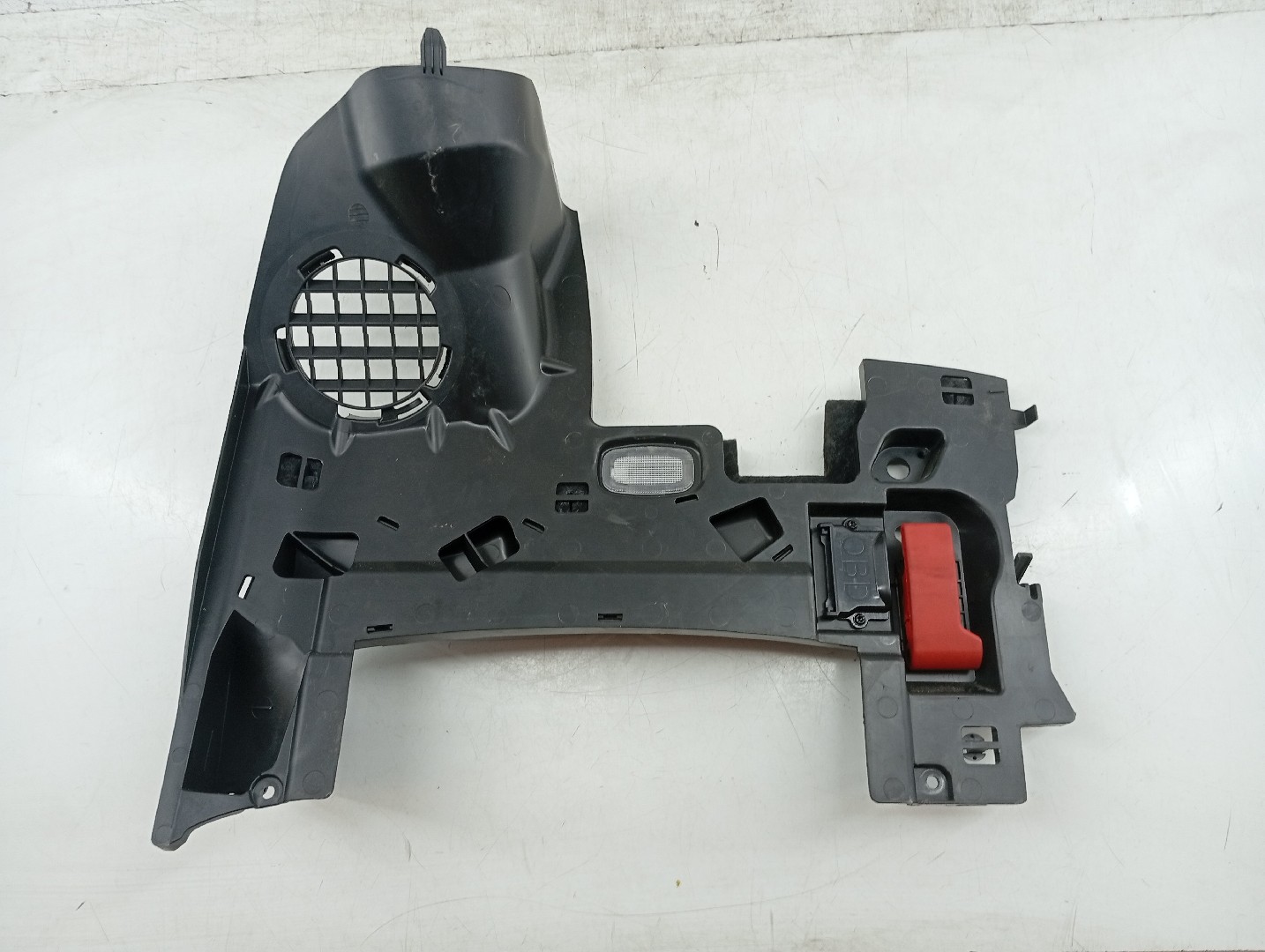 Acabamento inferior do tablier MERCEDES-BENZ C-CLASS (W205) | 13 -  Imagem-4