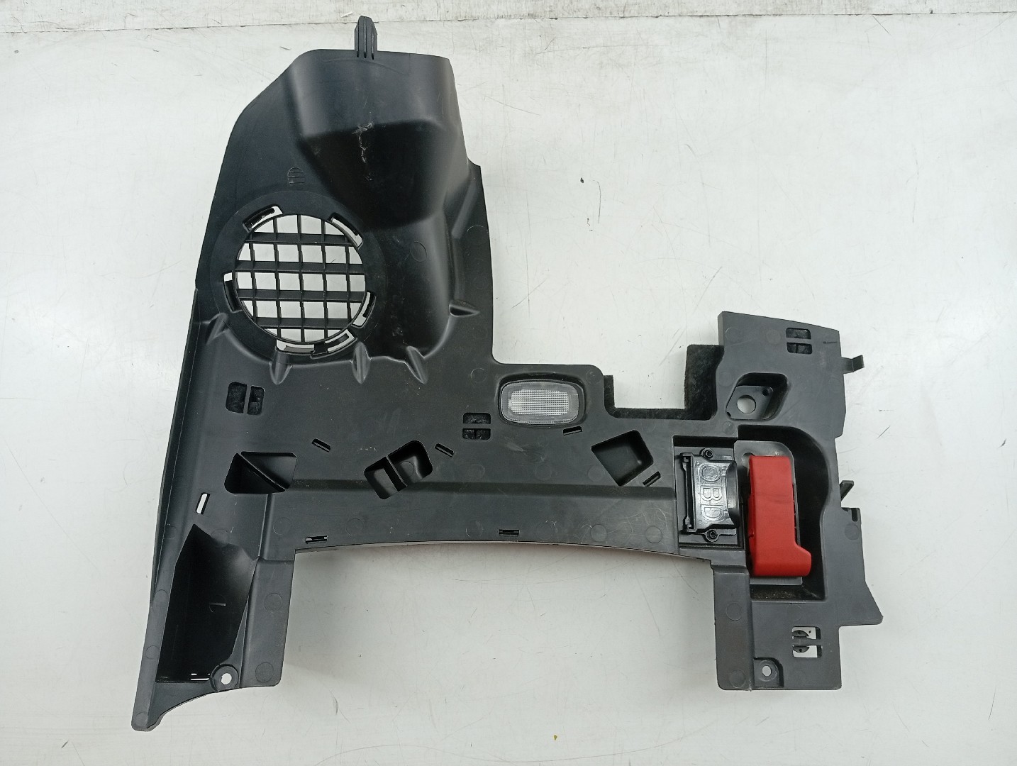 Acabamento inferior do tablier MERCEDES-BENZ C-CLASS (W205) | 13 -  Imagem-6