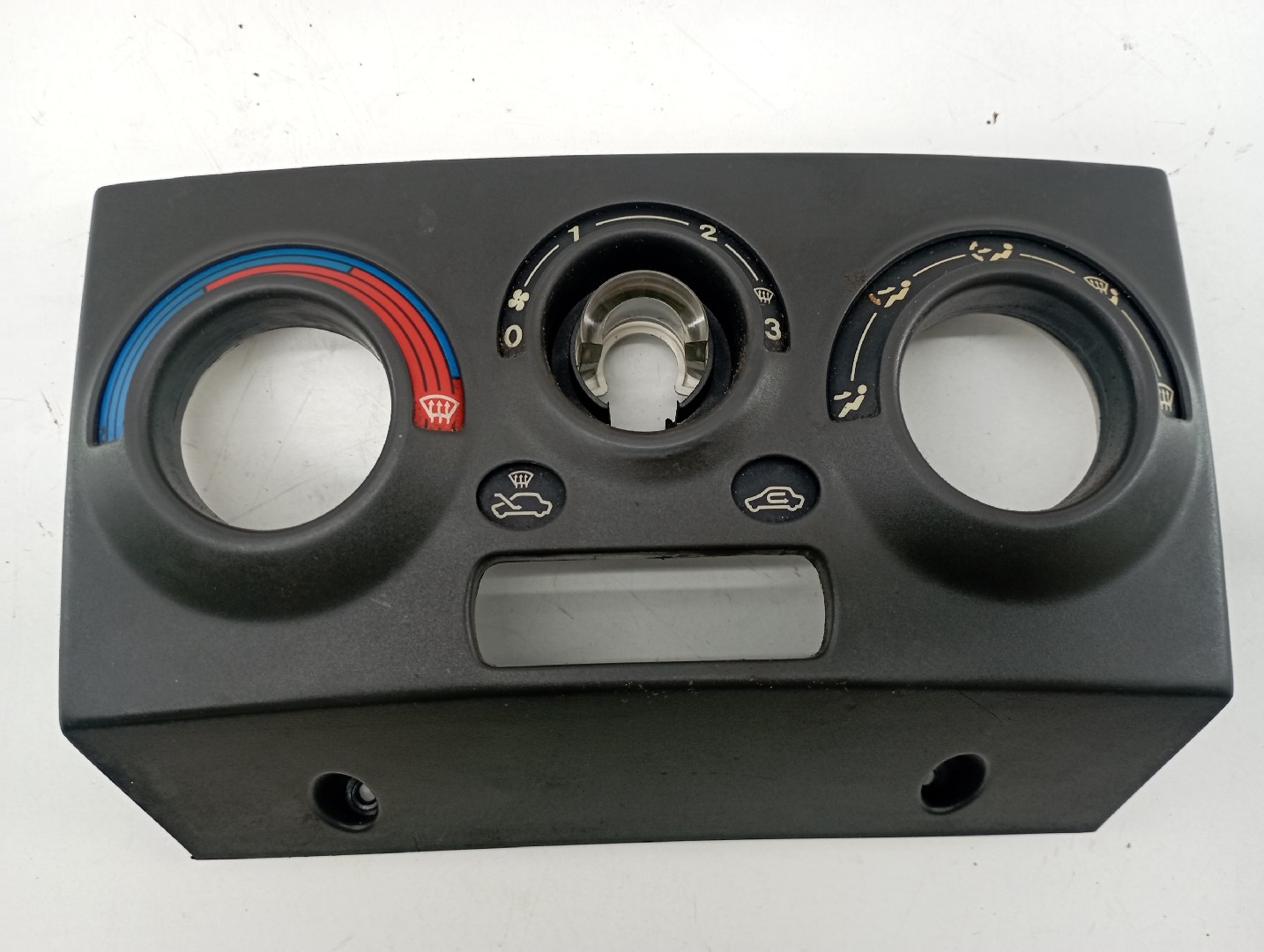 Moldura de controlo de Ar Condicionado FIAT PUNTO (176_) | 93 - 99