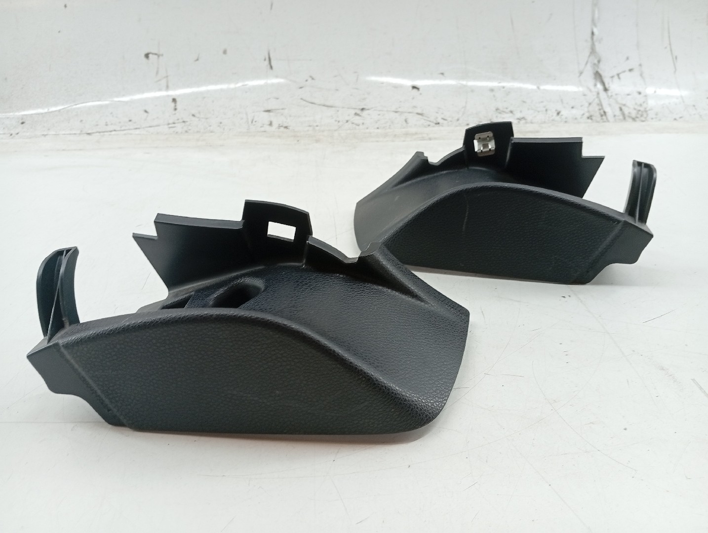 Acabamento Interior MERCEDES-BENZ C-CLASS (W205) | 13 -  Imagem-2