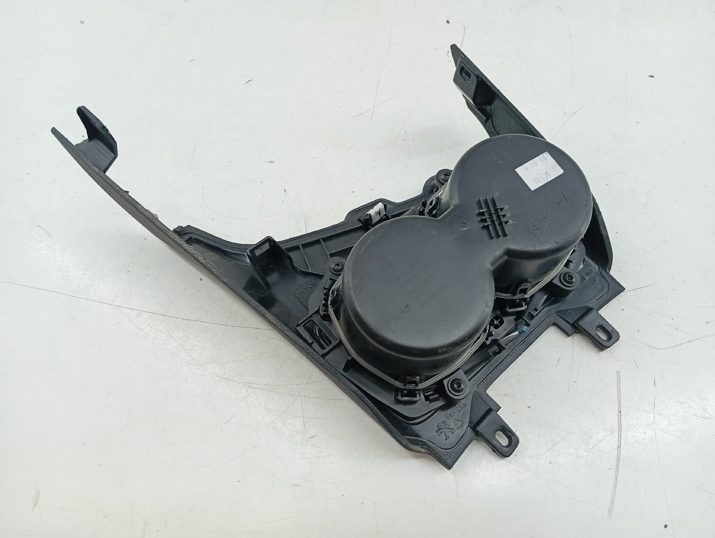 Porta copos PEUGEOT 3008 SUV (M_) | 16 -  Imagem-4