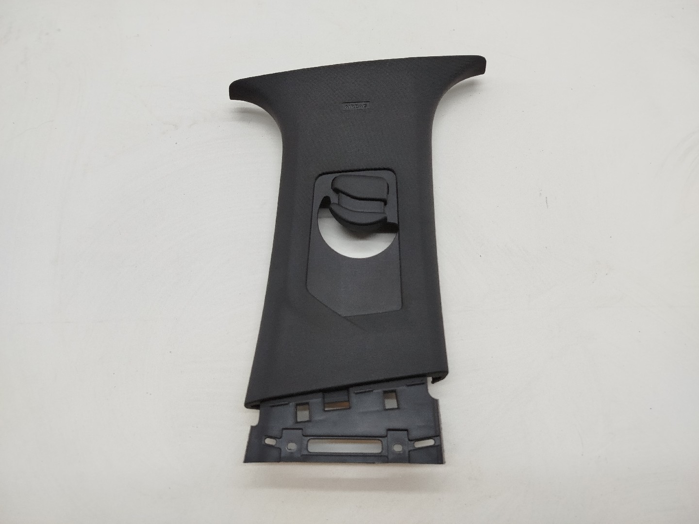 Moldura de pilar B direita PEUGEOT 3008 SUV (M_) | 16 - 