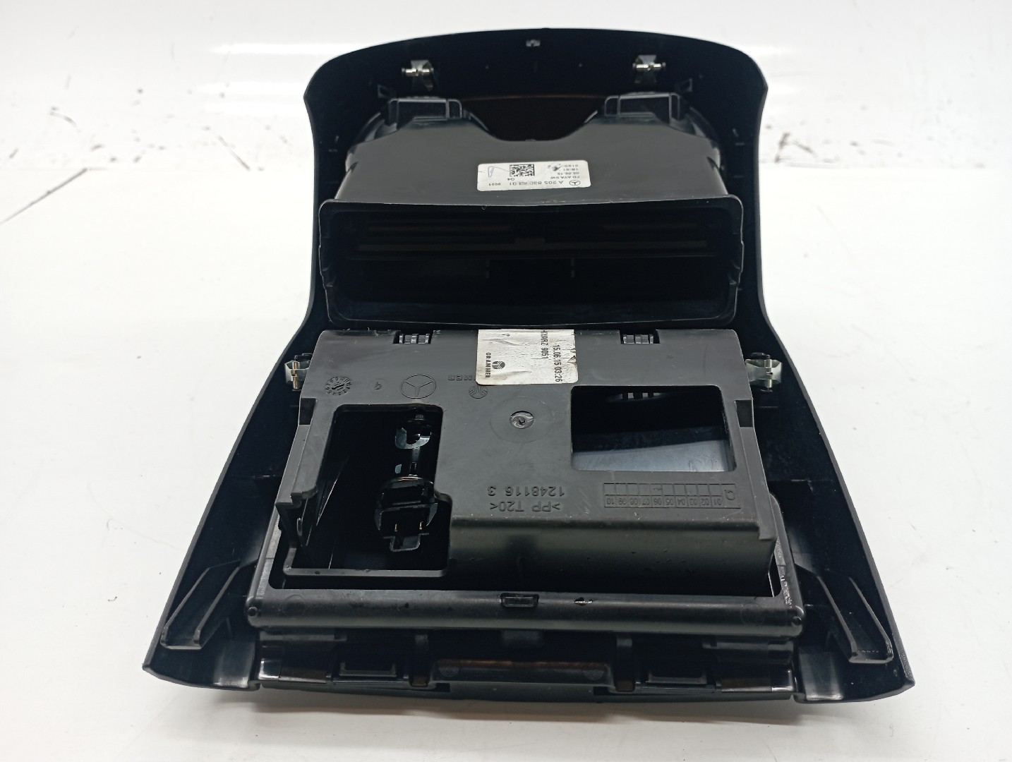 Consola central com difusor de ar MERCEDES-BENZ C-CLASS (W205) | 13 -  Imagem-4