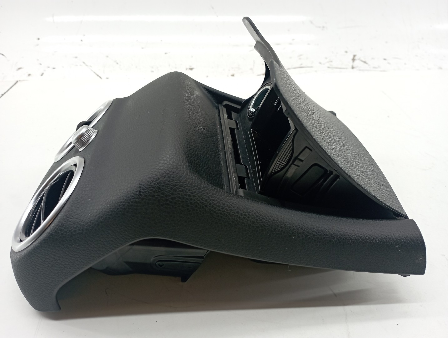 Consola central com difusor de ar MERCEDES-BENZ C-CLASS (W205) | 13 -  Imagem-2