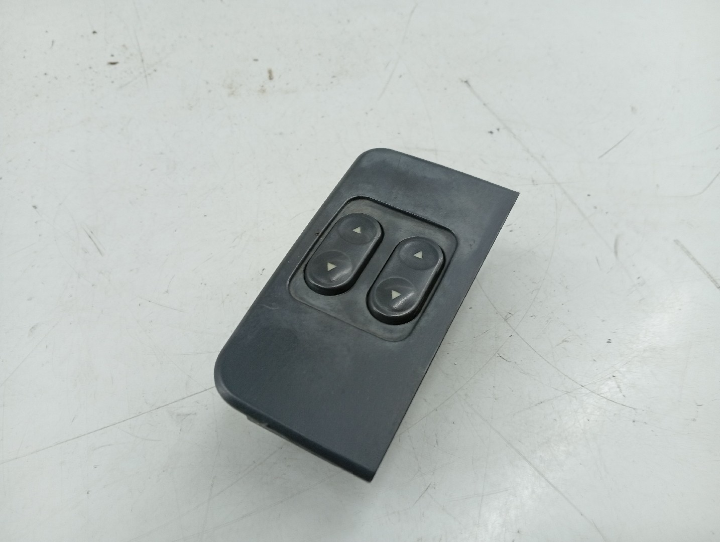 Comutador de vidro frente esquerdo FIAT PUNTO (176_) | 93 - 99