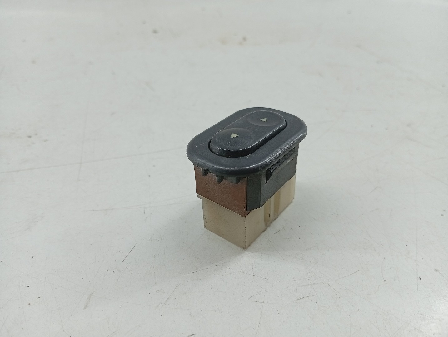 Comutador de vidro frente direito FIAT PUNTO (176_) | 93 - 99