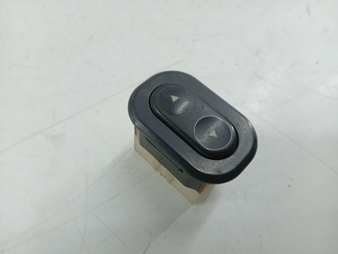 Comutador de vidro frente direito FIAT PUNTO (176_) | 93 - 99 Imagem-4