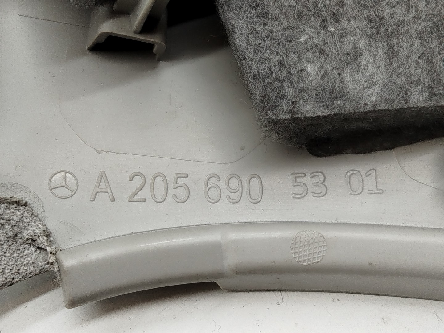 Moldura de pilar C esquerda MERCEDES-BENZ C-CLASS (W205) | 13 -  Imagem-4
