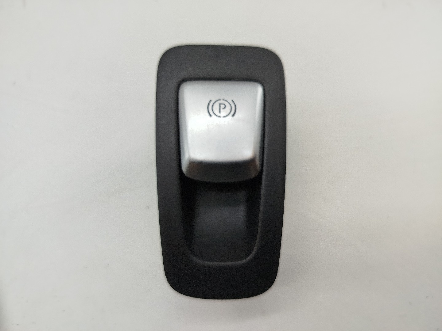 Interruptor de travão de mão MERCEDES-BENZ C-CLASS (W205) | 13 -  Imagem-4