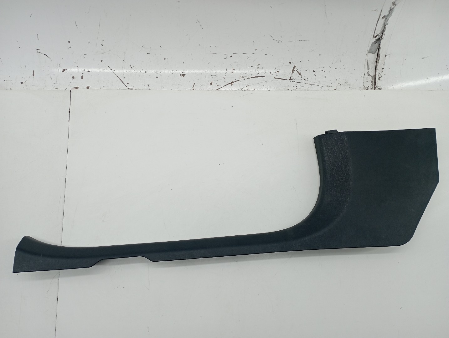 Moldura de soleira de porta MERCEDES-BENZ C-CLASS (W205) | 13 - 