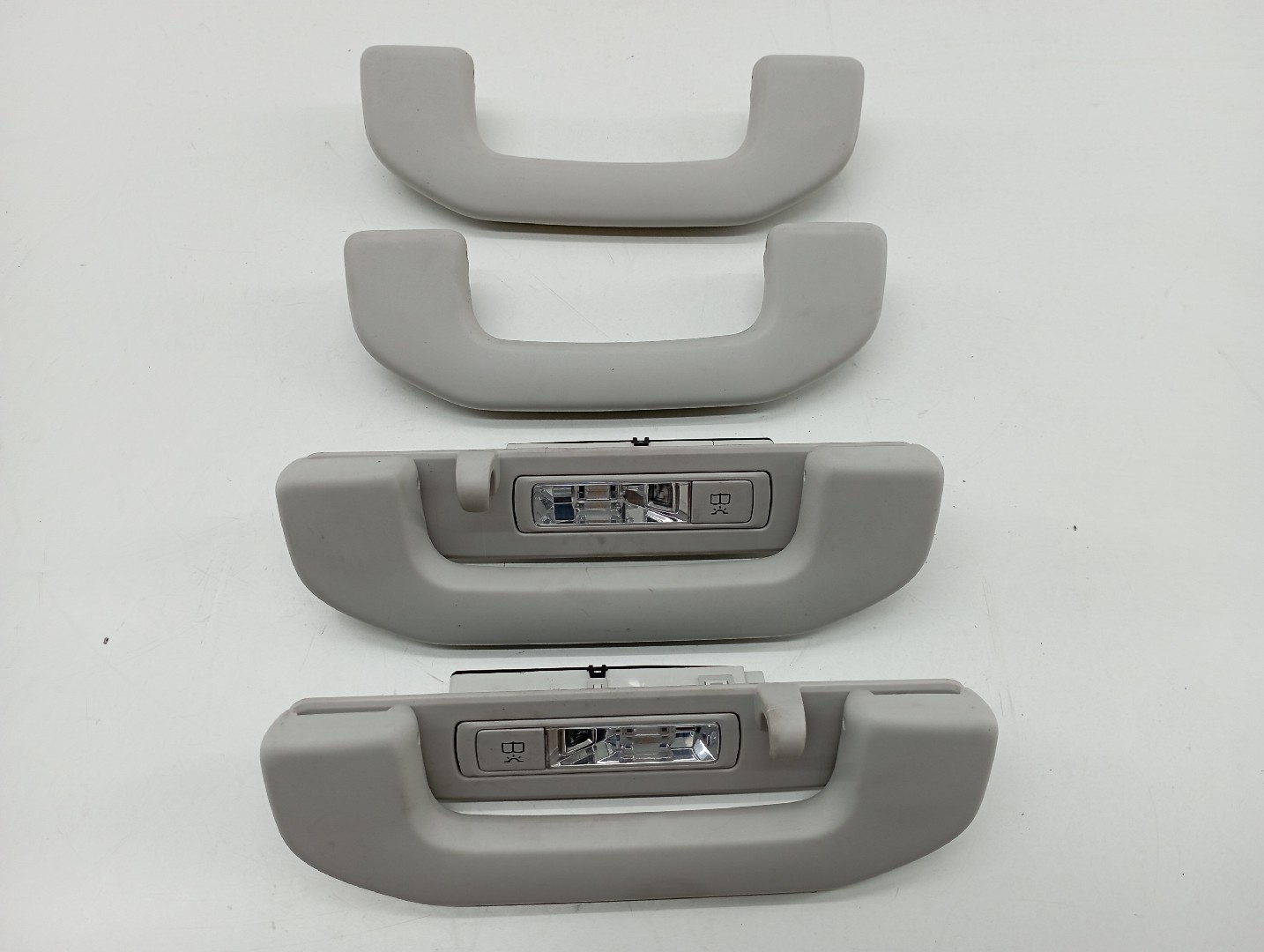 Conjunto de 4 Pegas MERCEDES-BENZ C-CLASS (W205) | 13 - 