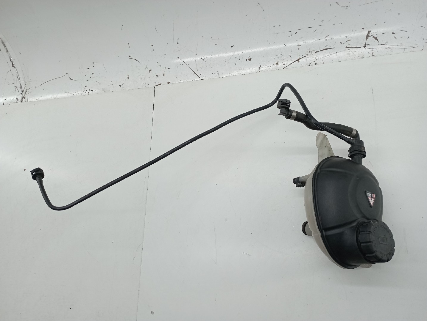 Depósito de expansão MERCEDES-BENZ C-CLASS (W205) | 13 -  Imagem-2