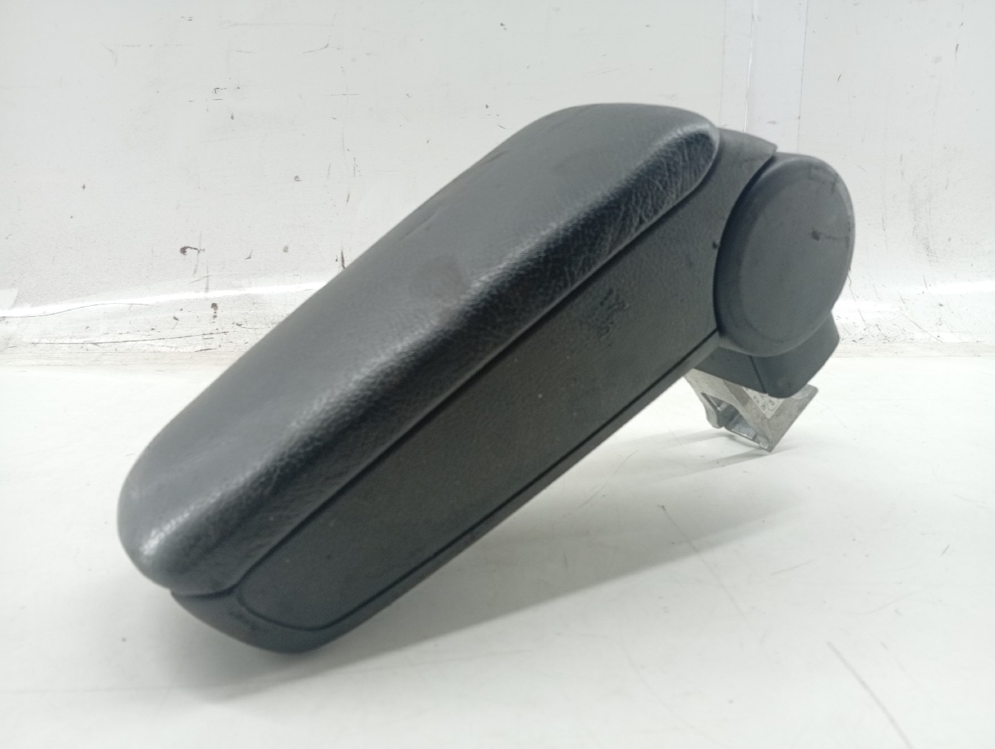 Apoio de braço AUDI A4 Avant (8E5, B6) | 00 - 05 Imagem-1