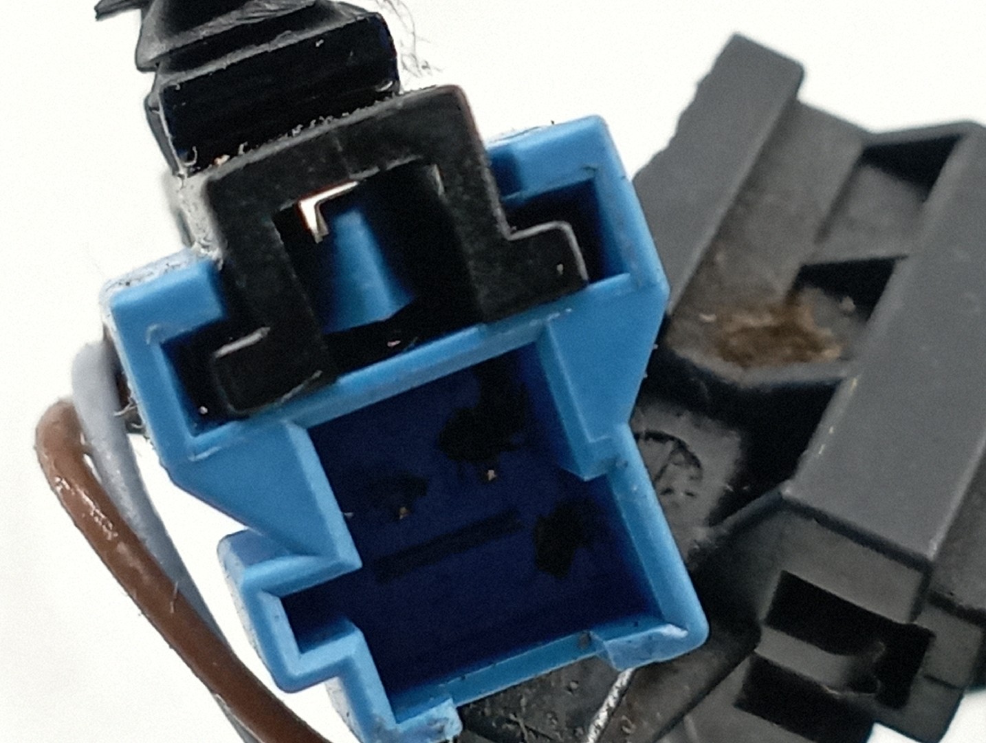 Encaixe do cinto MERCEDES-BENZ C-CLASS (W205) | 13 -  Imagem-8