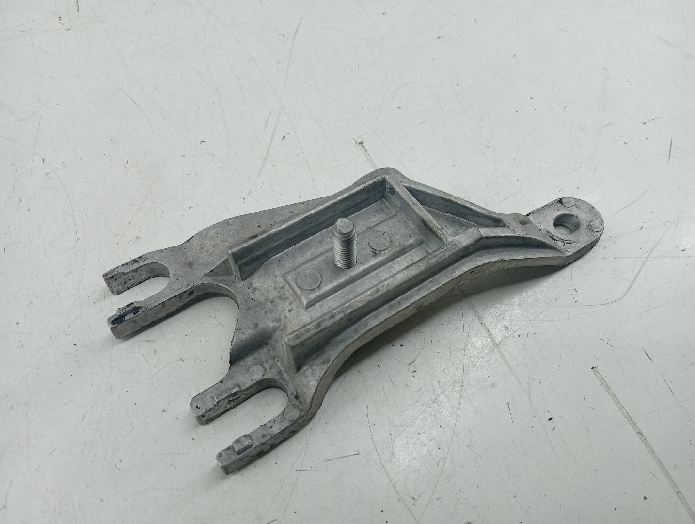 Suporte AUDI A4 Avant (8E5, B6) | 00 - 05 Imagem-3