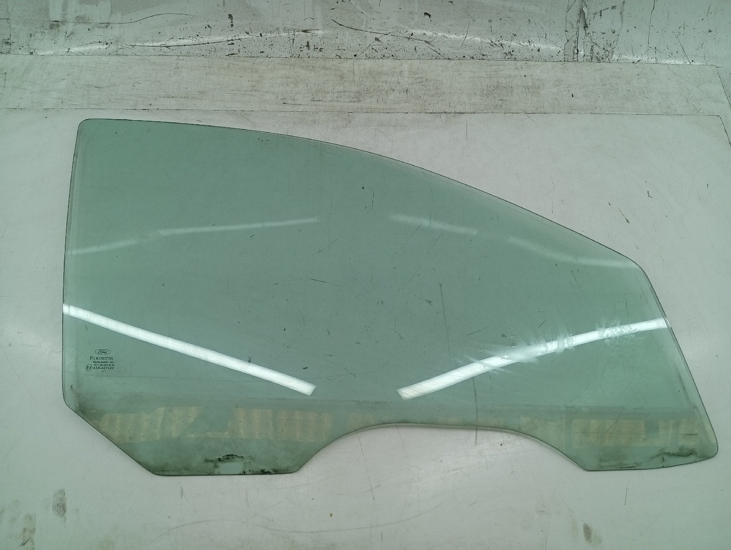 Vidro Porta Frente Direito FORD FOCUS (DAW, DBW) | 98 - 09