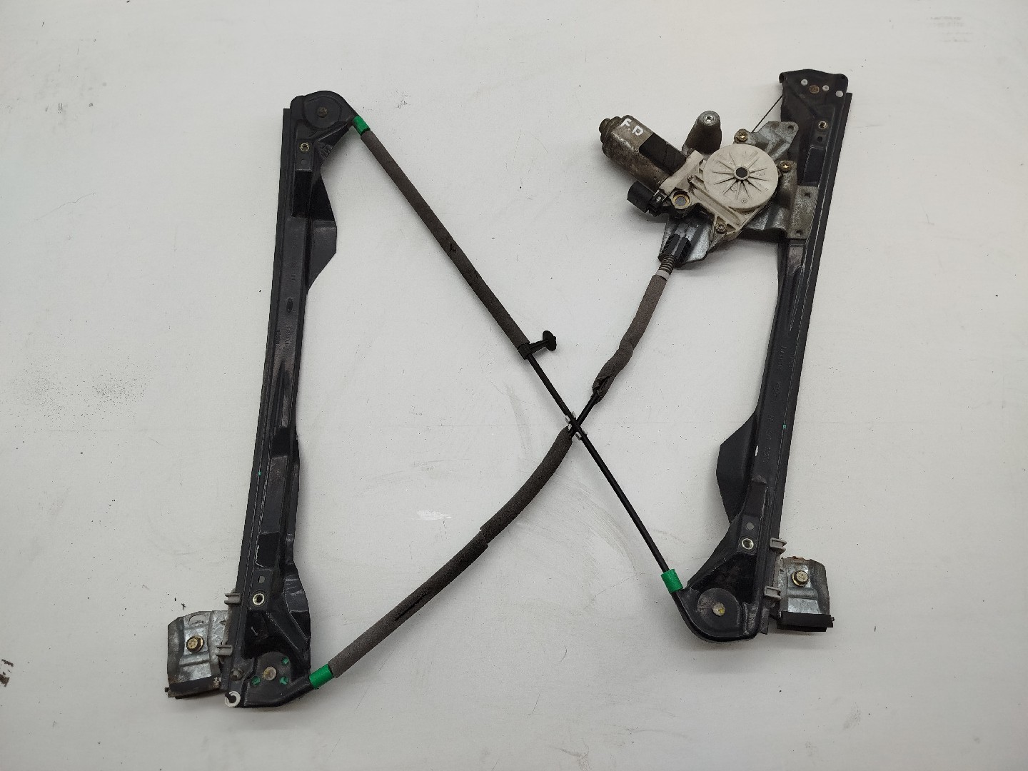 Motor e elevador de vidro frente direito FORD FOCUS (DAW, DBW) | 98 - 09