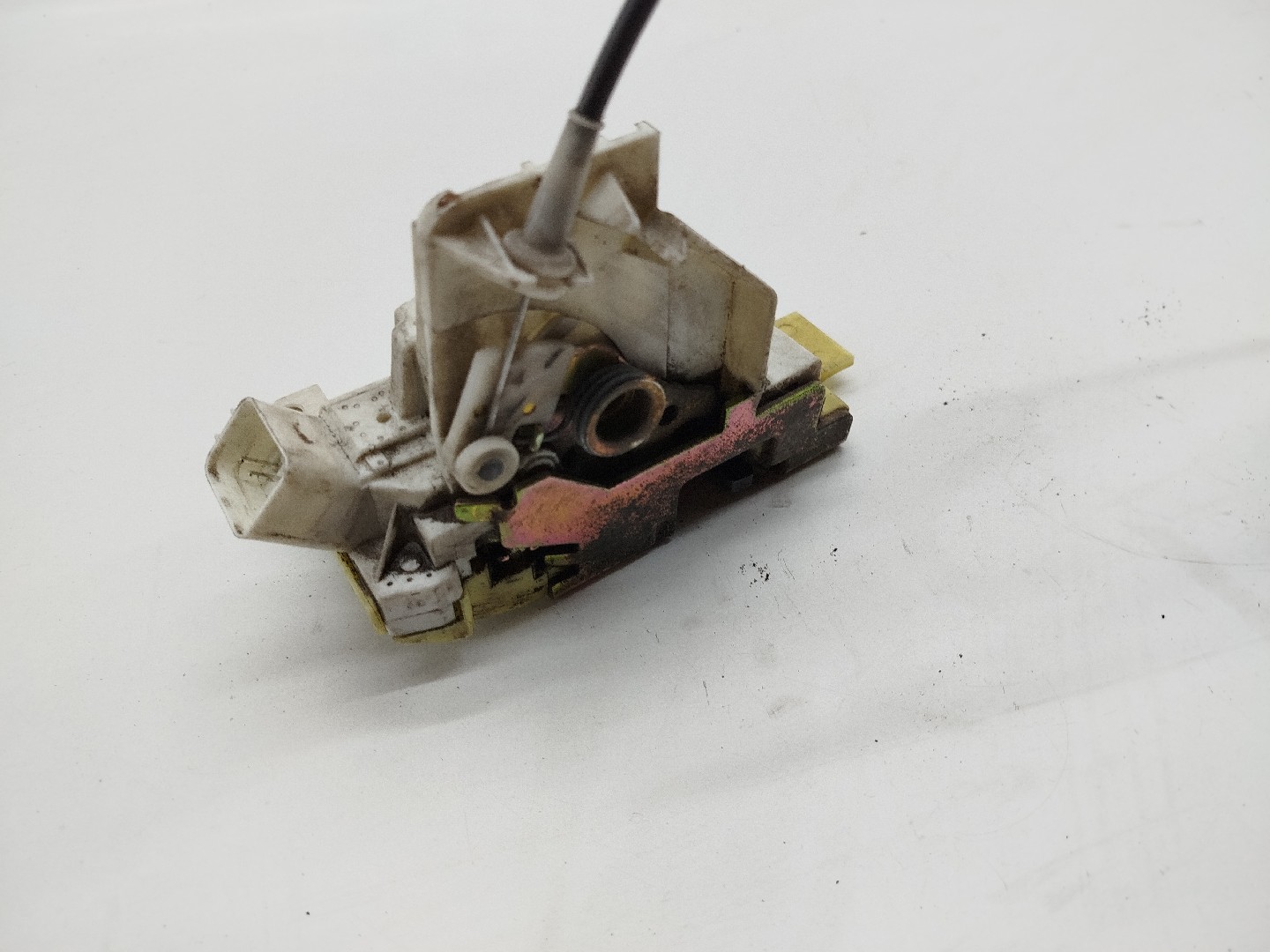 Fecho da Porta Trás Direito FORD FOCUS (DAW, DBW) | 98 - 09
