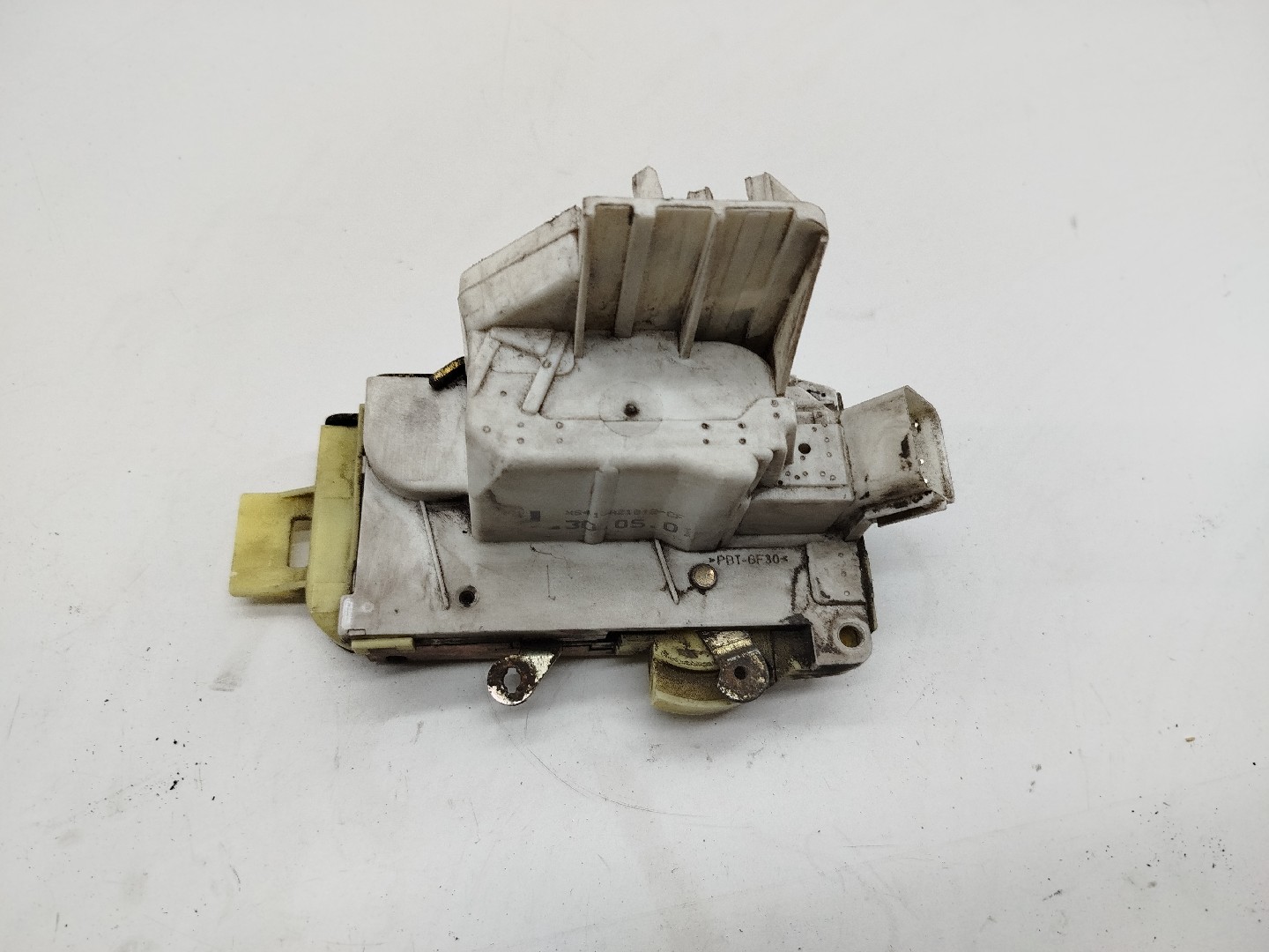 Fecho da Porta Frente Direito FORD FOCUS (DAW, DBW) | 98 - 09