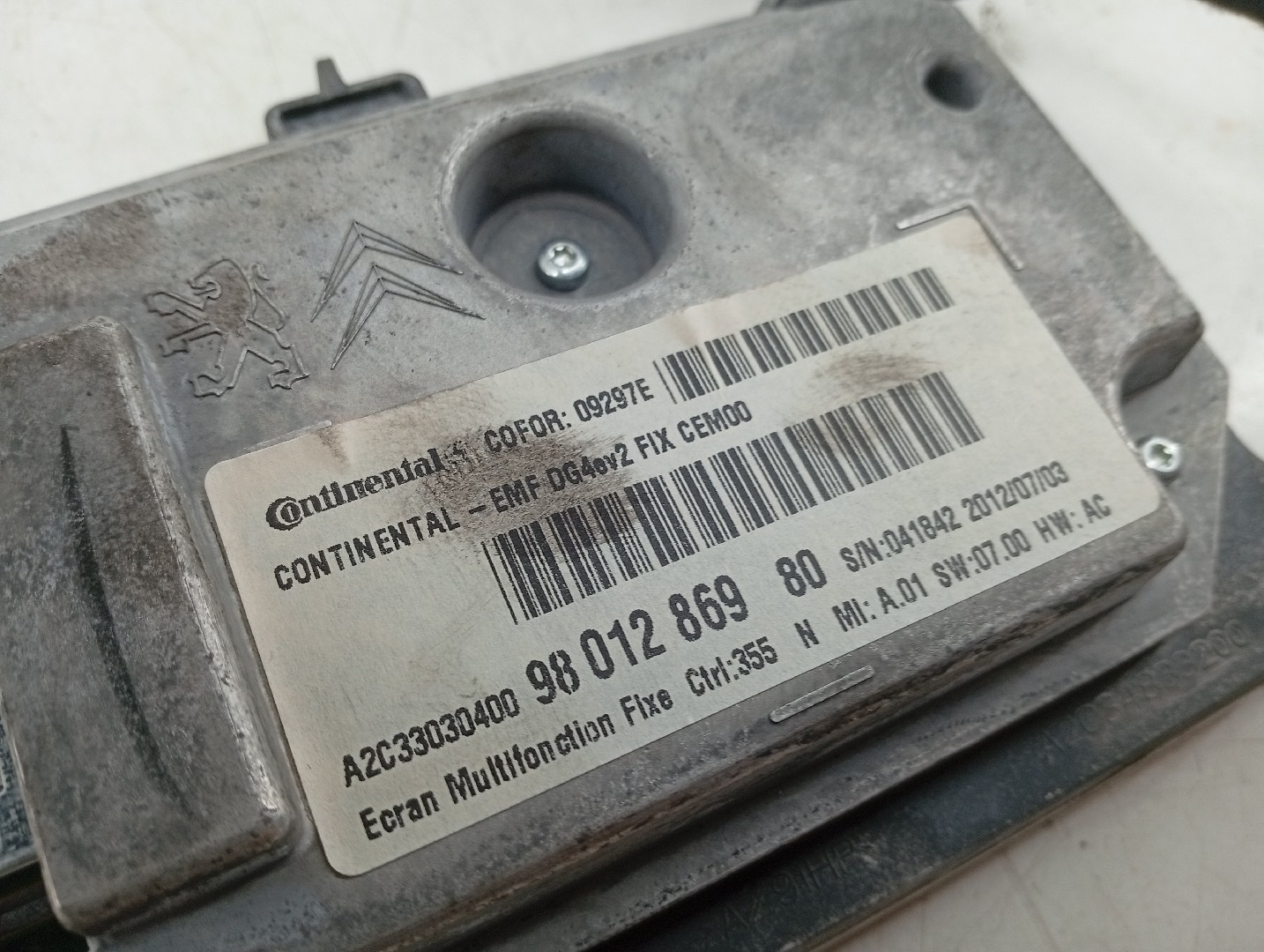 Display PEUGEOT 508 SW I (8E_) | 10 - 18 Imagem-2