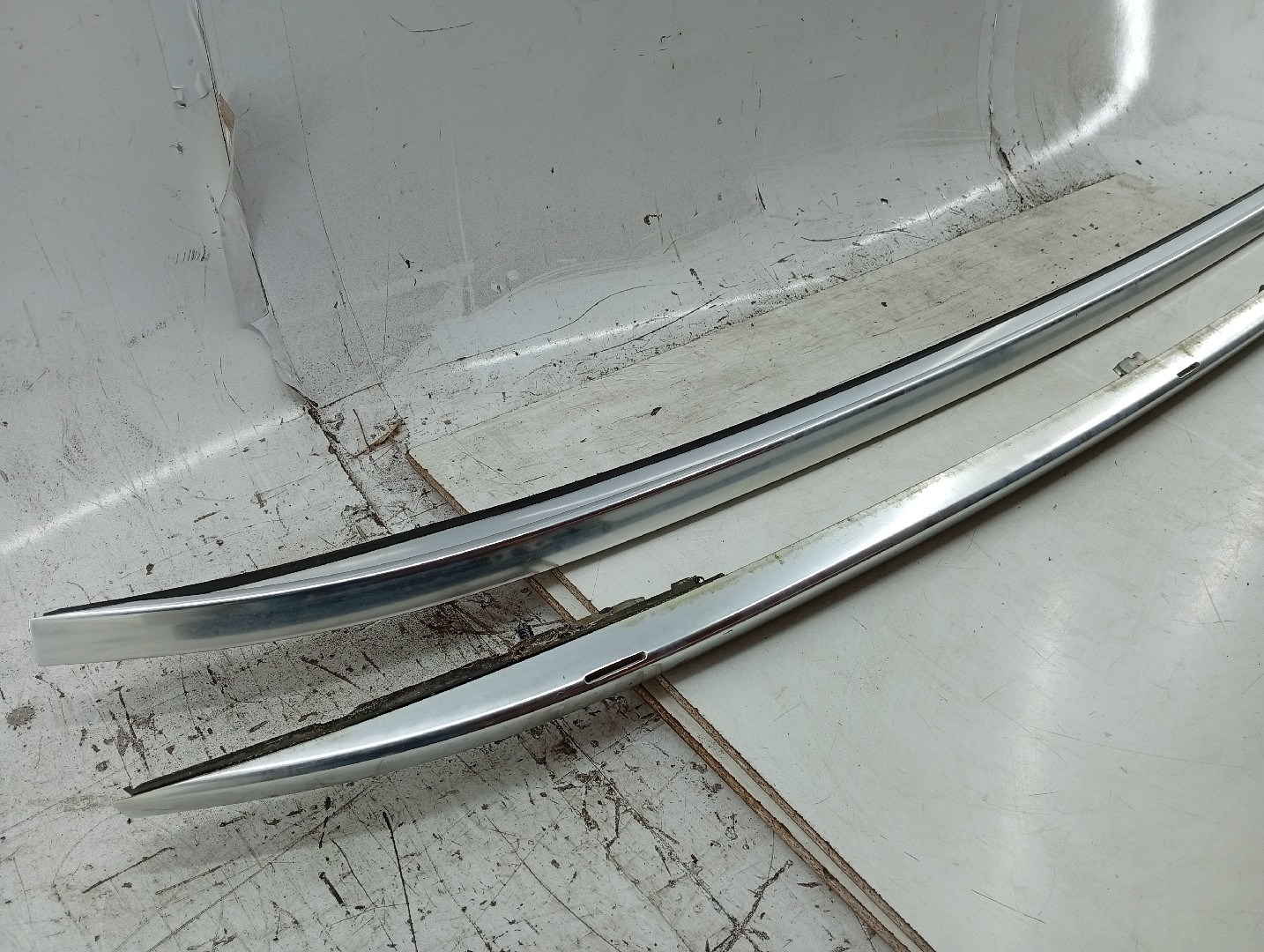 Roof Bars PEUGEOT 508 SW I (8E_) | 10 - 18 Imagem-1
