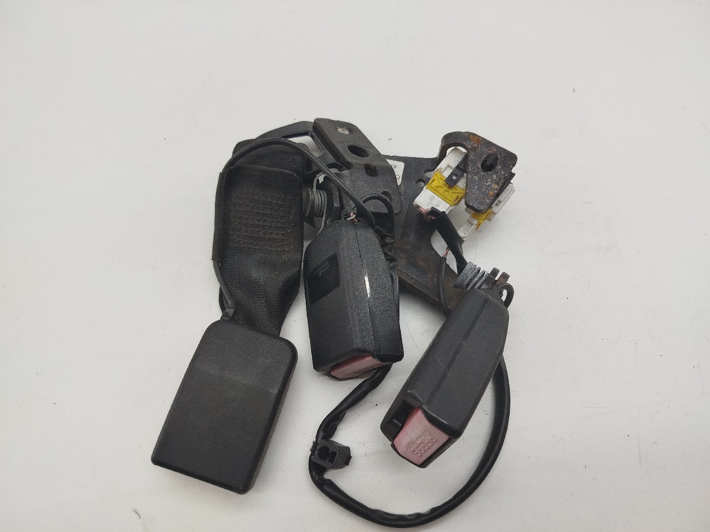 Encaixe cinto traseiro CITROEN C4 I (LC_) | 04 - 13