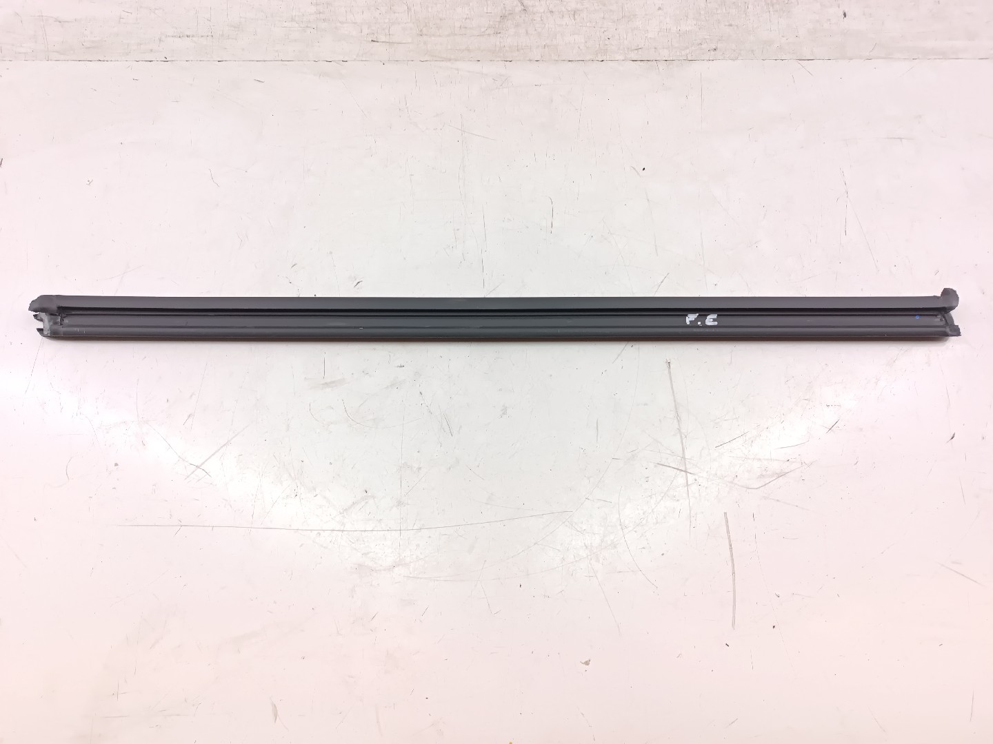 Raspador de vidro VOLKSWAGEN TIGUAN (5N_) | 07 - 18