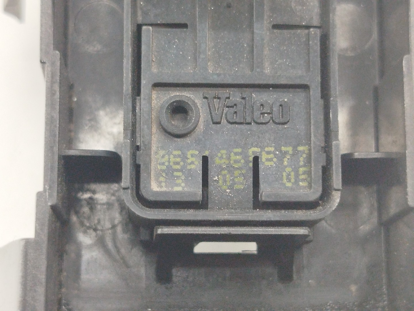 Comutador de vidro frente direito CITROEN C4 I (LC_) | 04 - 13 Imagem-3