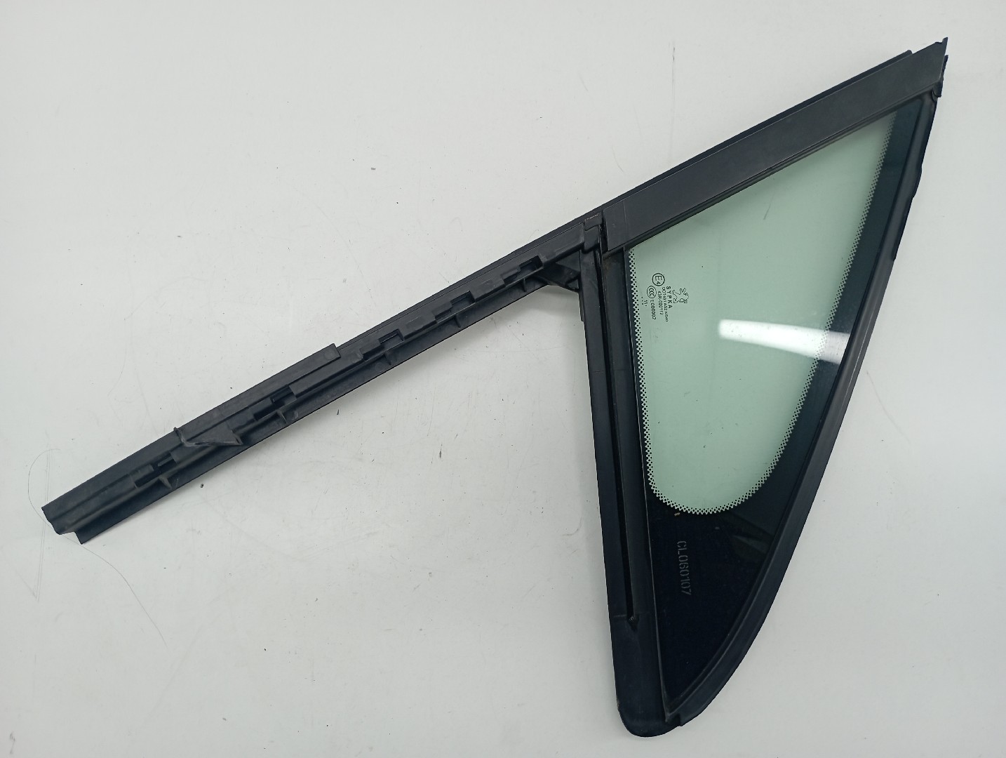 Vidro Triangular Frente Direito PEUGEOT 508 SW I (8E_) | 10 - 18