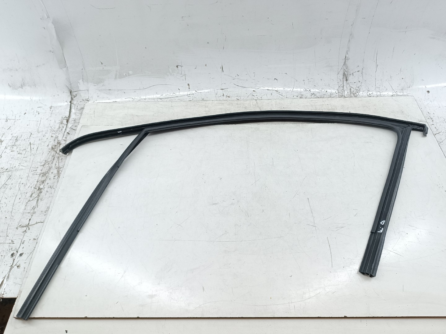 Borracha de Vidro VOLKSWAGEN TIGUAN (5N_) | 07 - 18