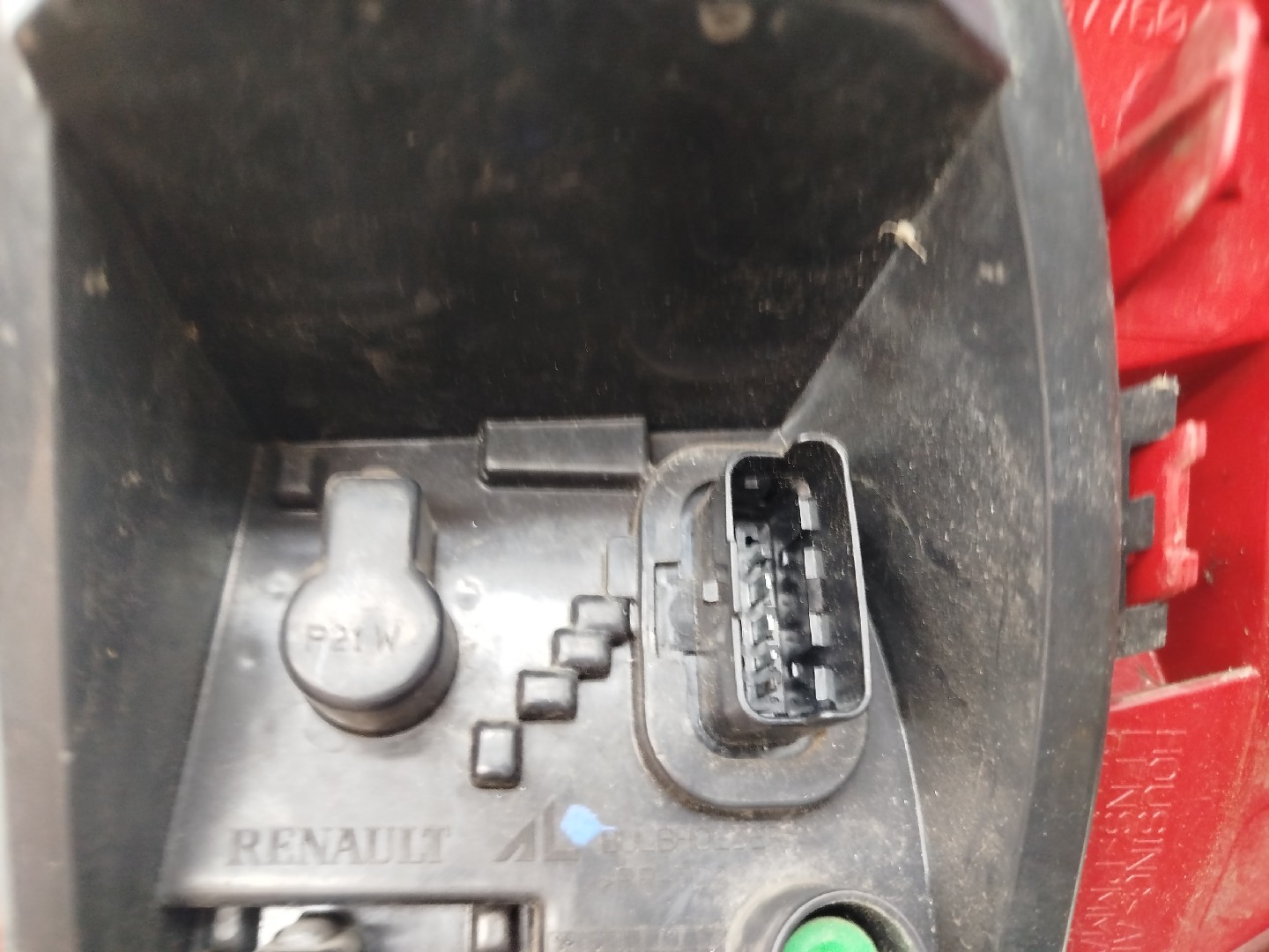 Farolim Stop Esquerdo RENAULT CLIO III (BR0/1, CR0/1) | 05 -  Imagem-5