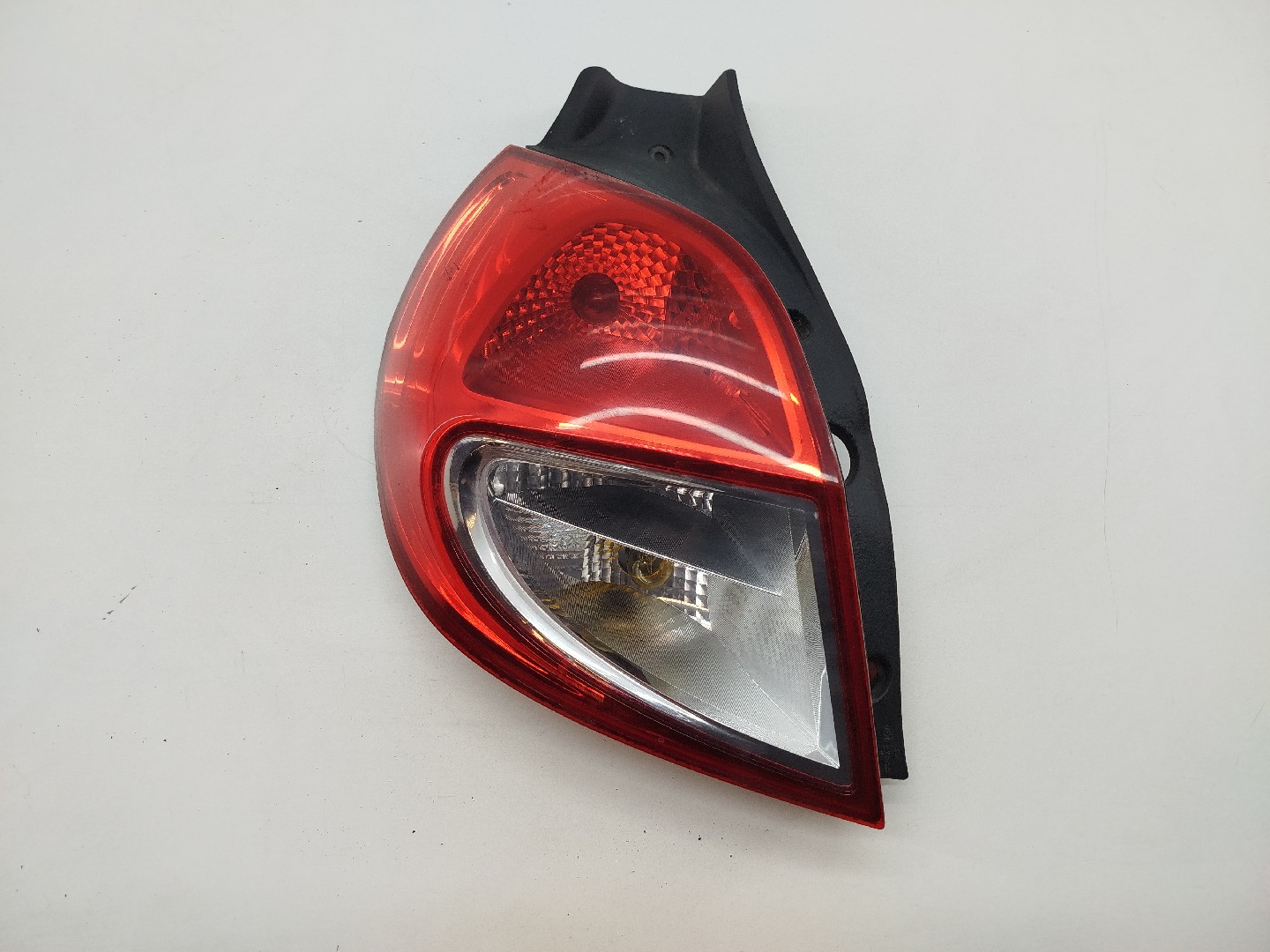 Farolim Stop Esquerdo RENAULT CLIO III (BR0/1, CR0/1) | 05 -  Imagem-7