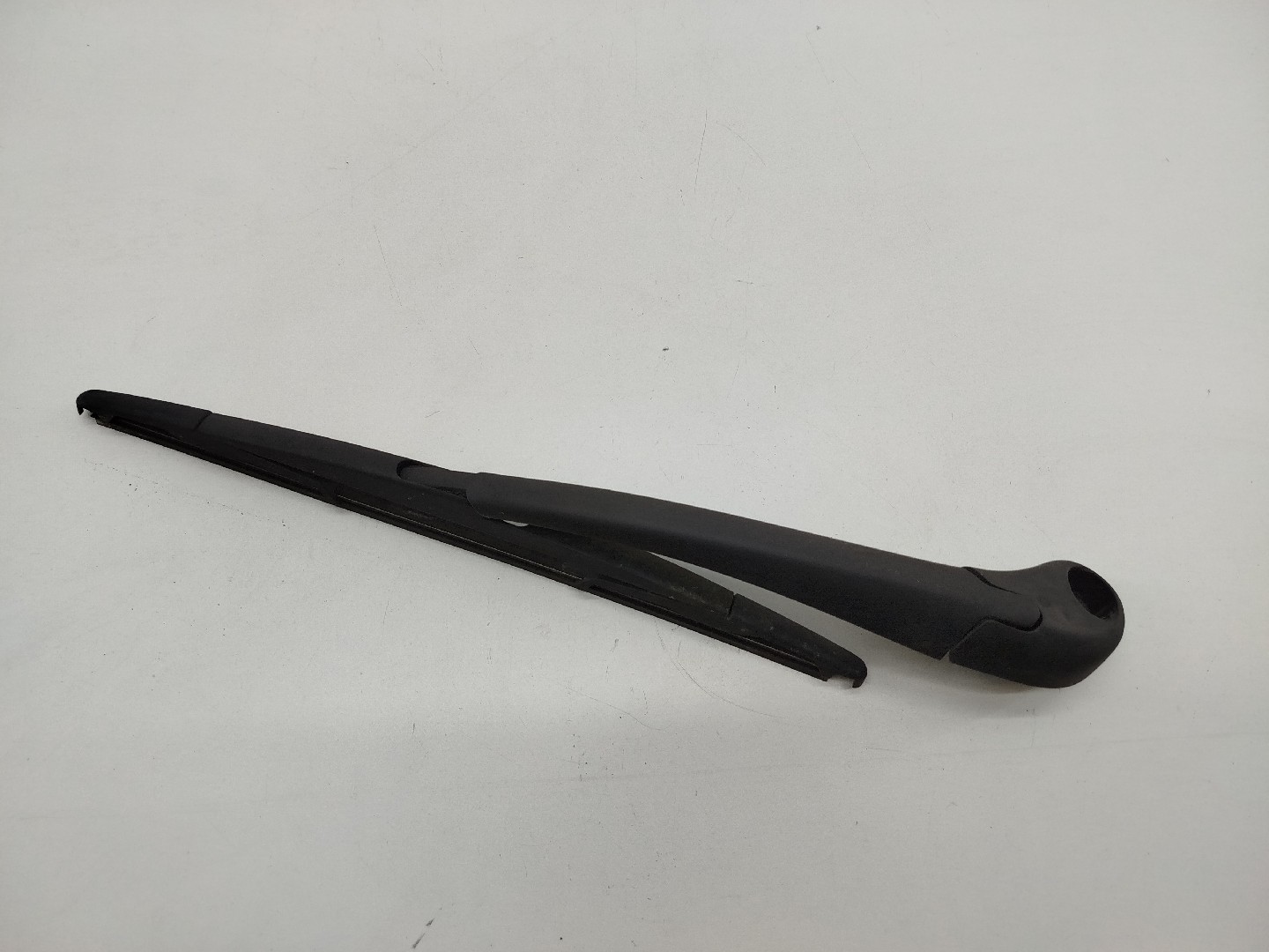 Braço da escova traseira RENAULT CLIO III (BR0/1, CR0/1) | 05 - 