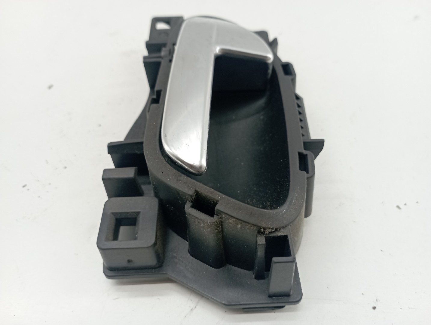 Puxador Interior Porta Tras Esquerdo PEUGEOT 508 SW I (8E_) | 10 - 18 Imagem-1