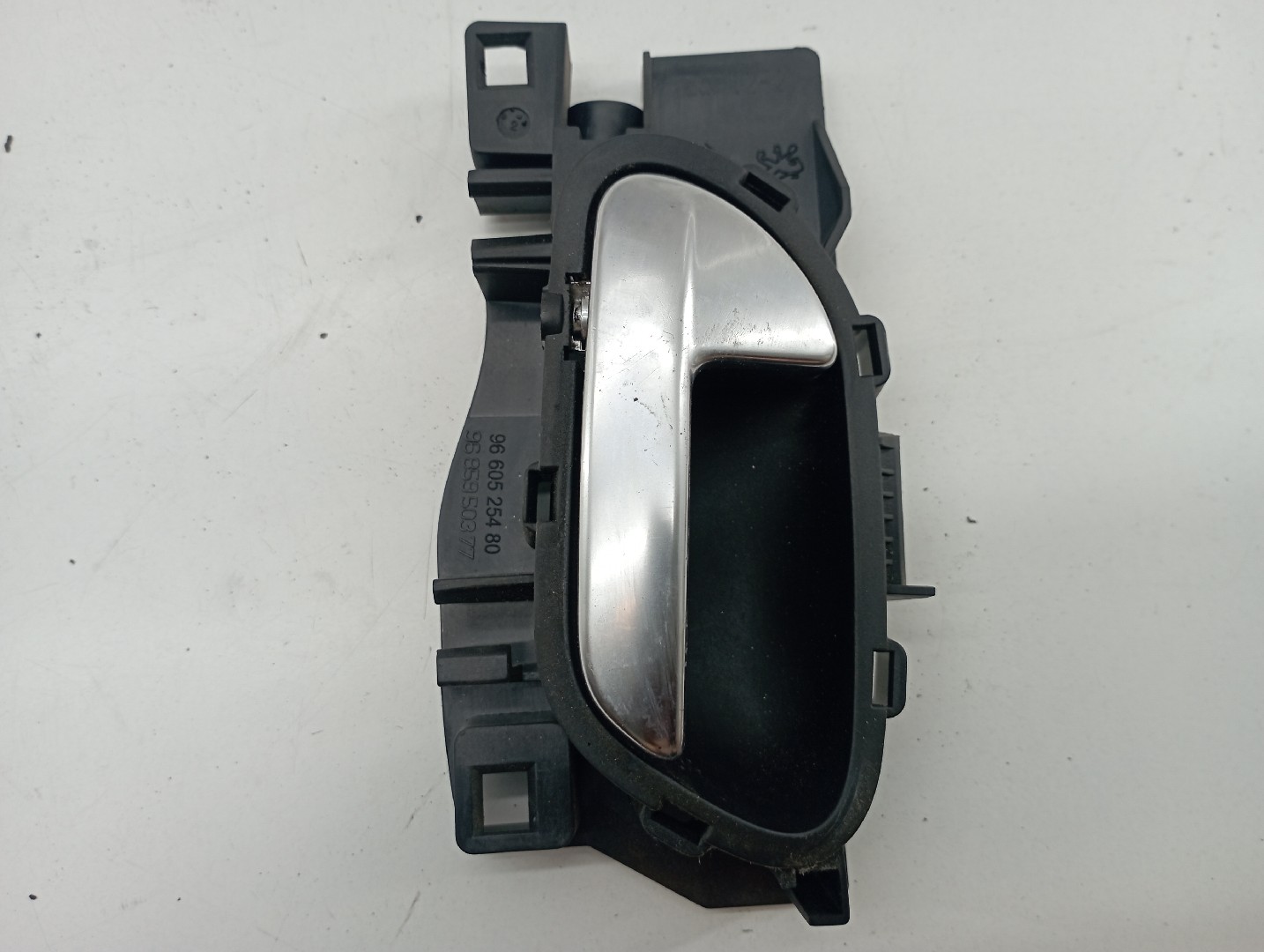 Puxador Interior Porta Tras Esquerdo PEUGEOT 508 SW I (8E_) | 10 - 18 Imagem-4