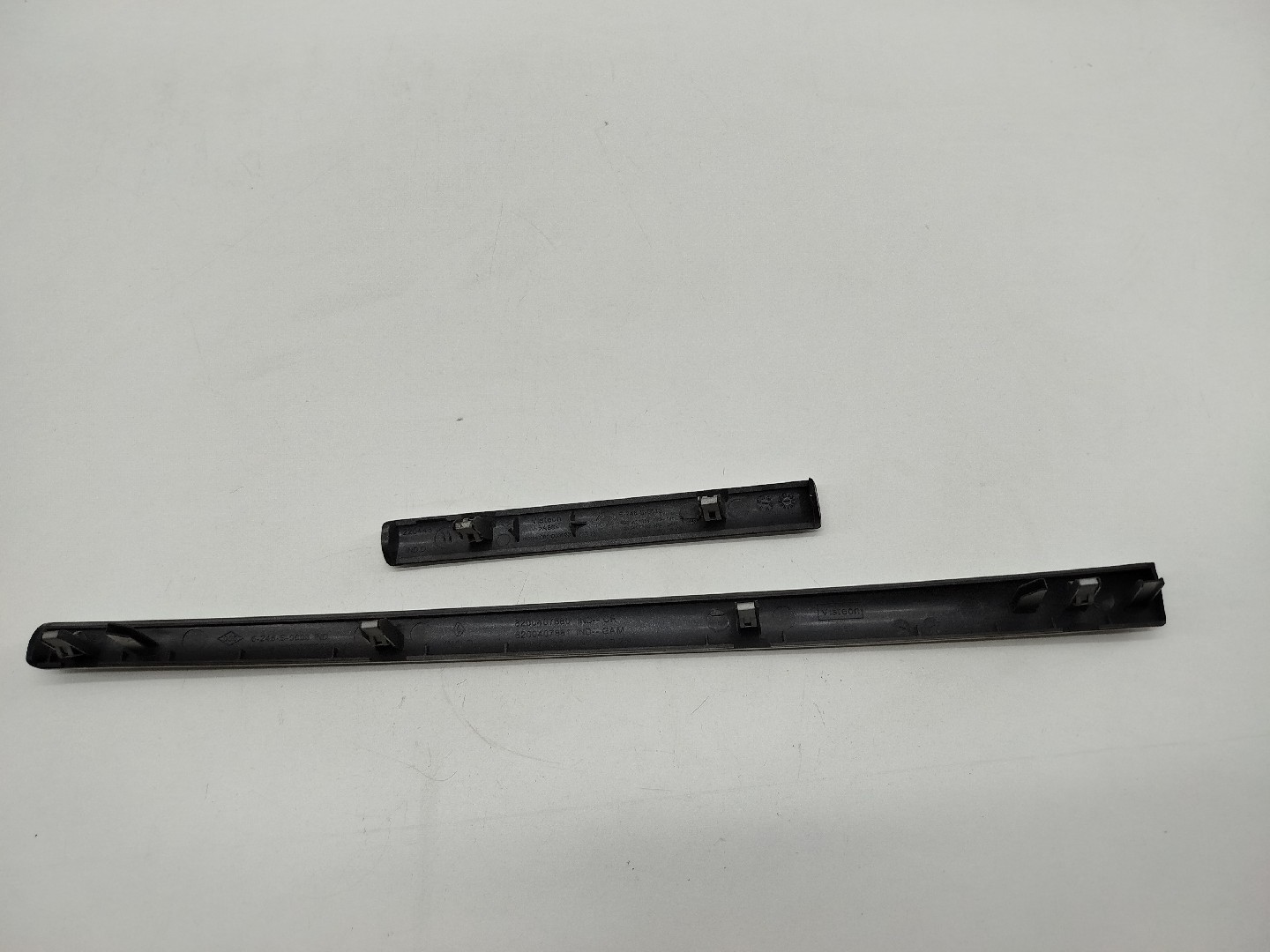 Friso do Tablier RENAULT CLIO III (BR0/1, CR0/1) | 05 -  Imagem-2