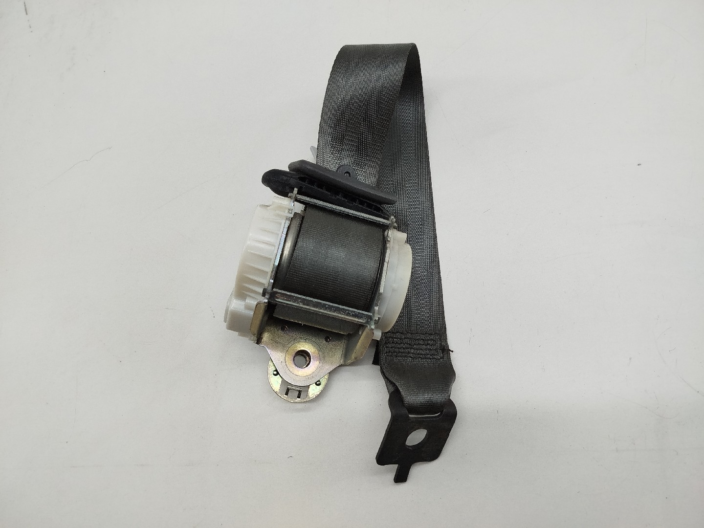 Cinto Traseiro Direito RENAULT CLIO III (BR0/1, CR0/1) | 05 - 