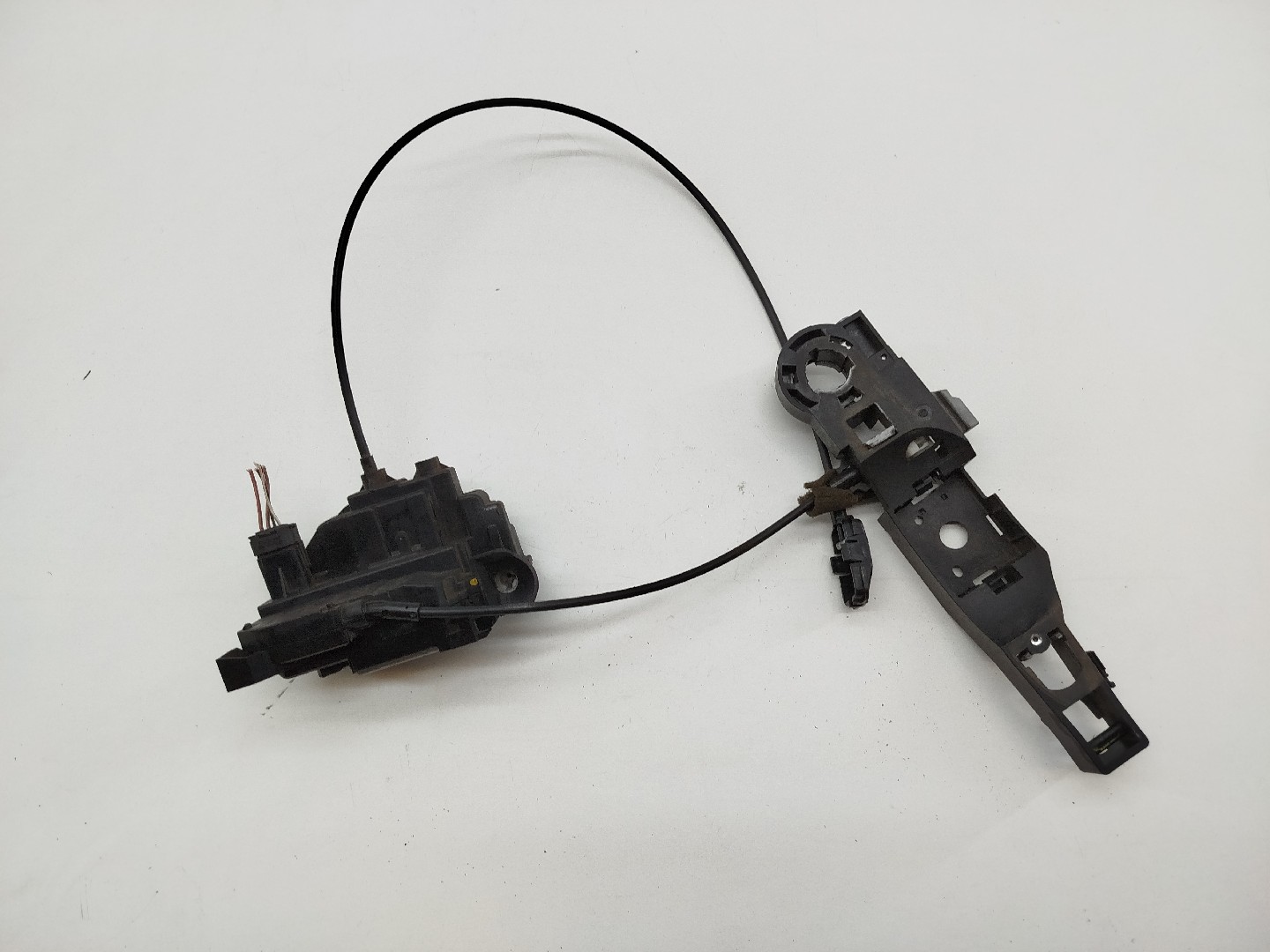 Fecho da Porta Frente Esquerdo RENAULT CLIO III (BR0/1, CR0/1) | 05 - 