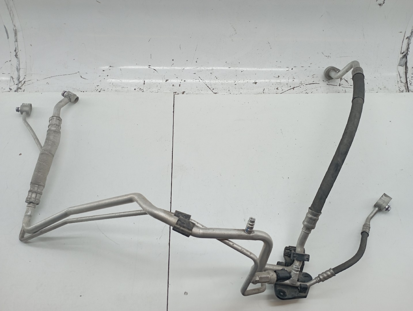 Tubo de Ar Condicionado VOLKSWAGEN TIGUAN (5N_) | 07 - 18 Imagem-1