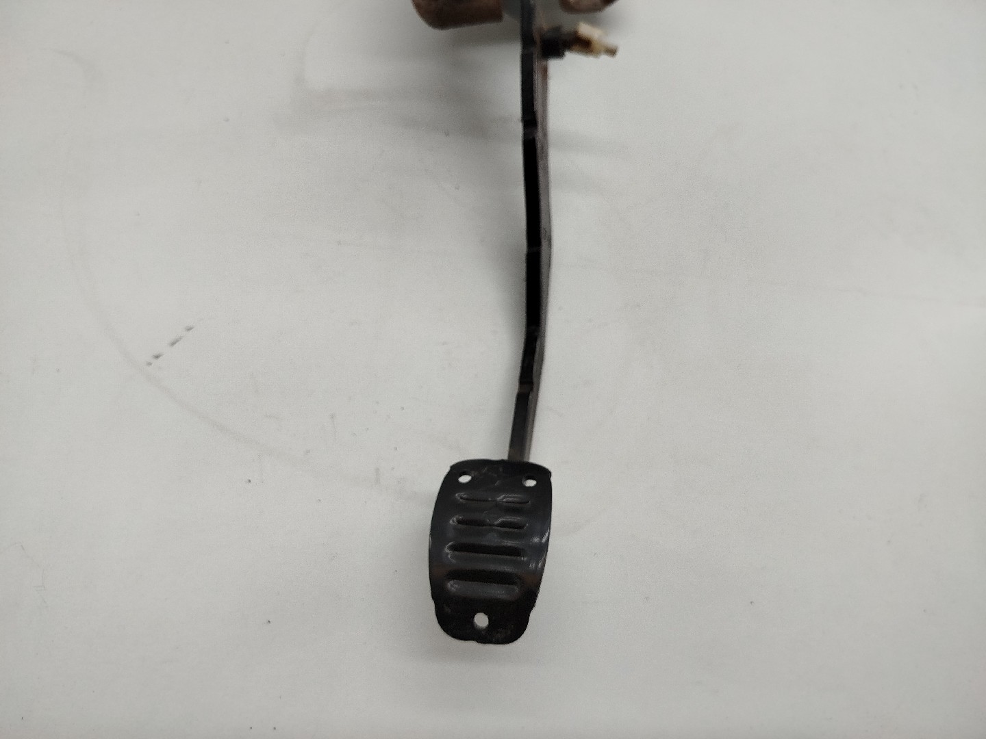 Pedal de embraiagem RENAULT CLIO III (BR0/1, CR0/1) | 05 -  Imagem-1