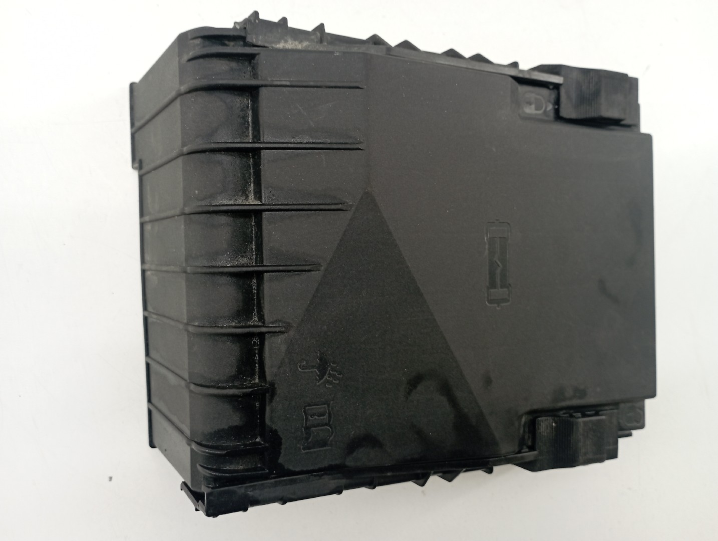 Tampa de caixa de fusiveis VOLKSWAGEN TIGUAN (5N_) | 07 - 18