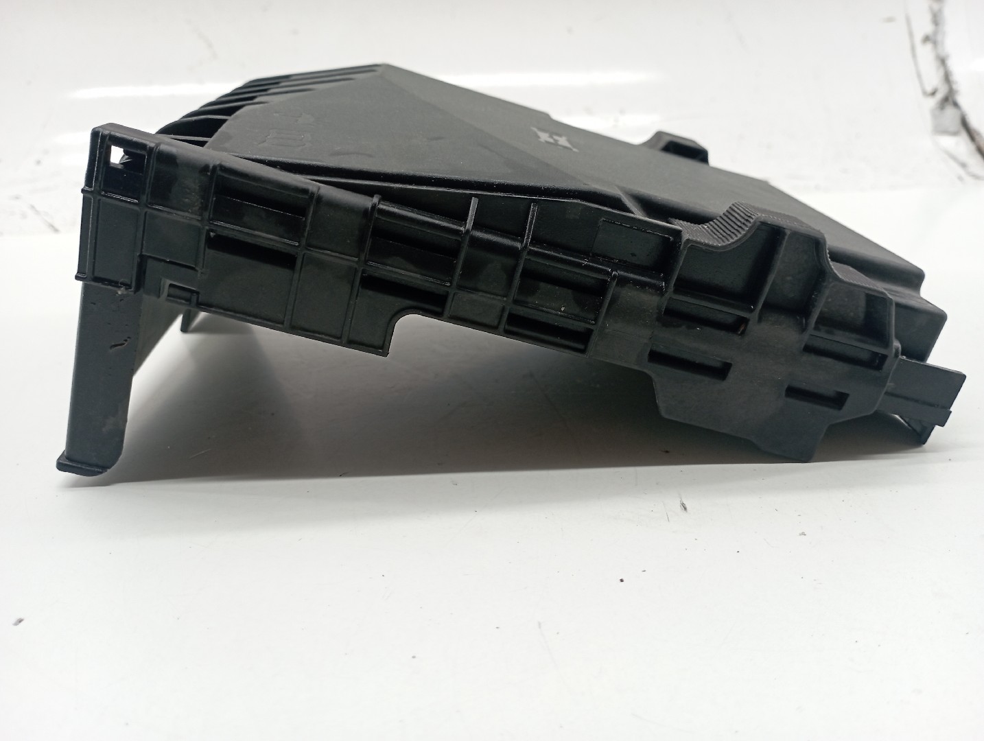 Tampa de caixa de fusiveis VOLKSWAGEN TIGUAN (5N_) | 07 - 18 Imagem-1