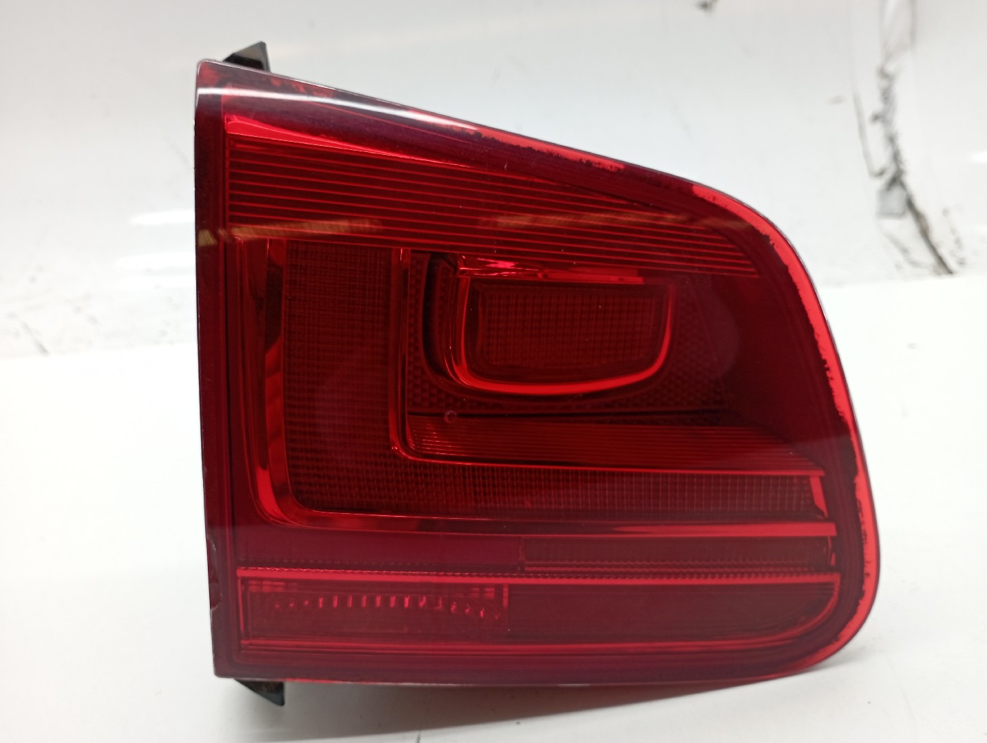 Farolim da Mala Esquerdo VOLKSWAGEN TIGUAN (5N_) | 07 - 18