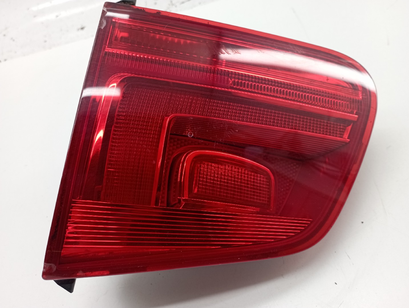 Farolim da Mala Direito VOLKSWAGEN TIGUAN (5N_) | 07 - 18 Imagem-7