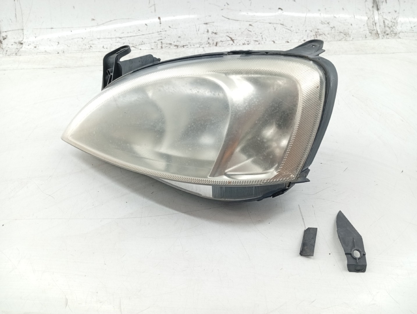 Ótica Esquerda OPEL CORSA C (X01) | 00 - 09 Imagem-1