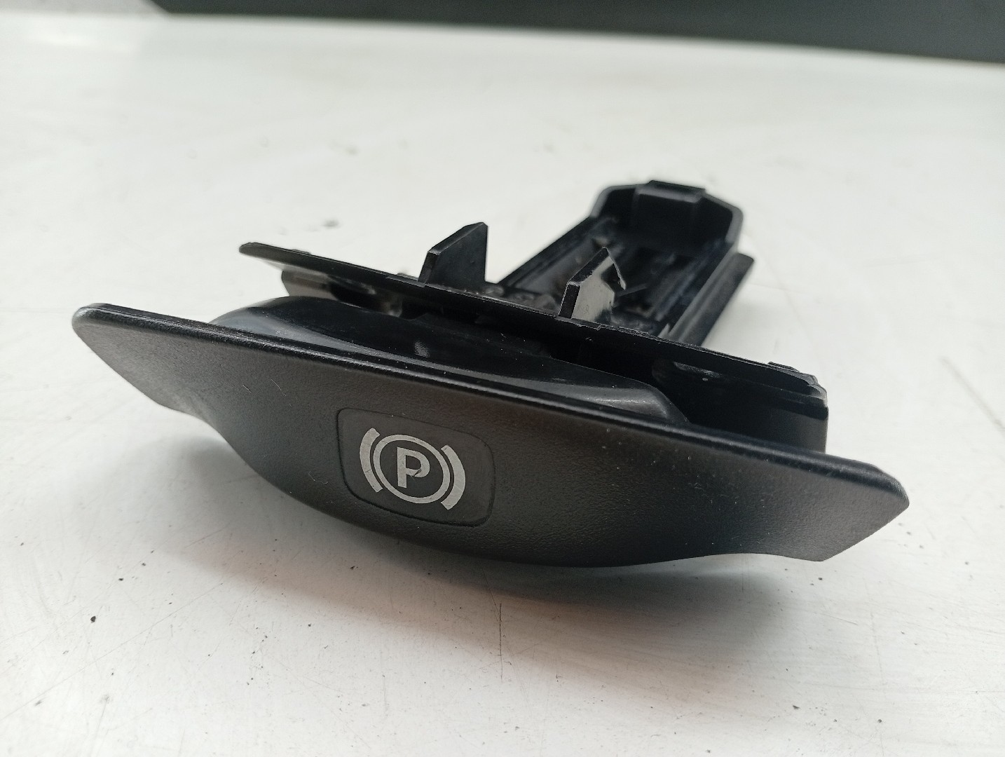 Interruptor Travão de Mão MERCEDES-BENZ E-CLASS (W211) | 02 - 09 Imagem-1