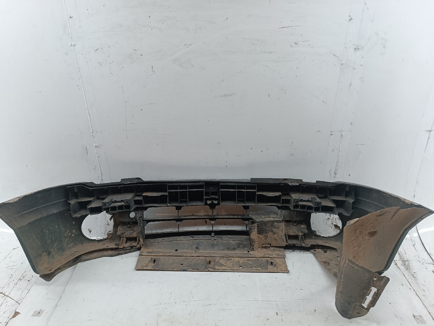Paragolpes Delantero RENAULT CLIO II (BB_, CB_) | 98 - 
