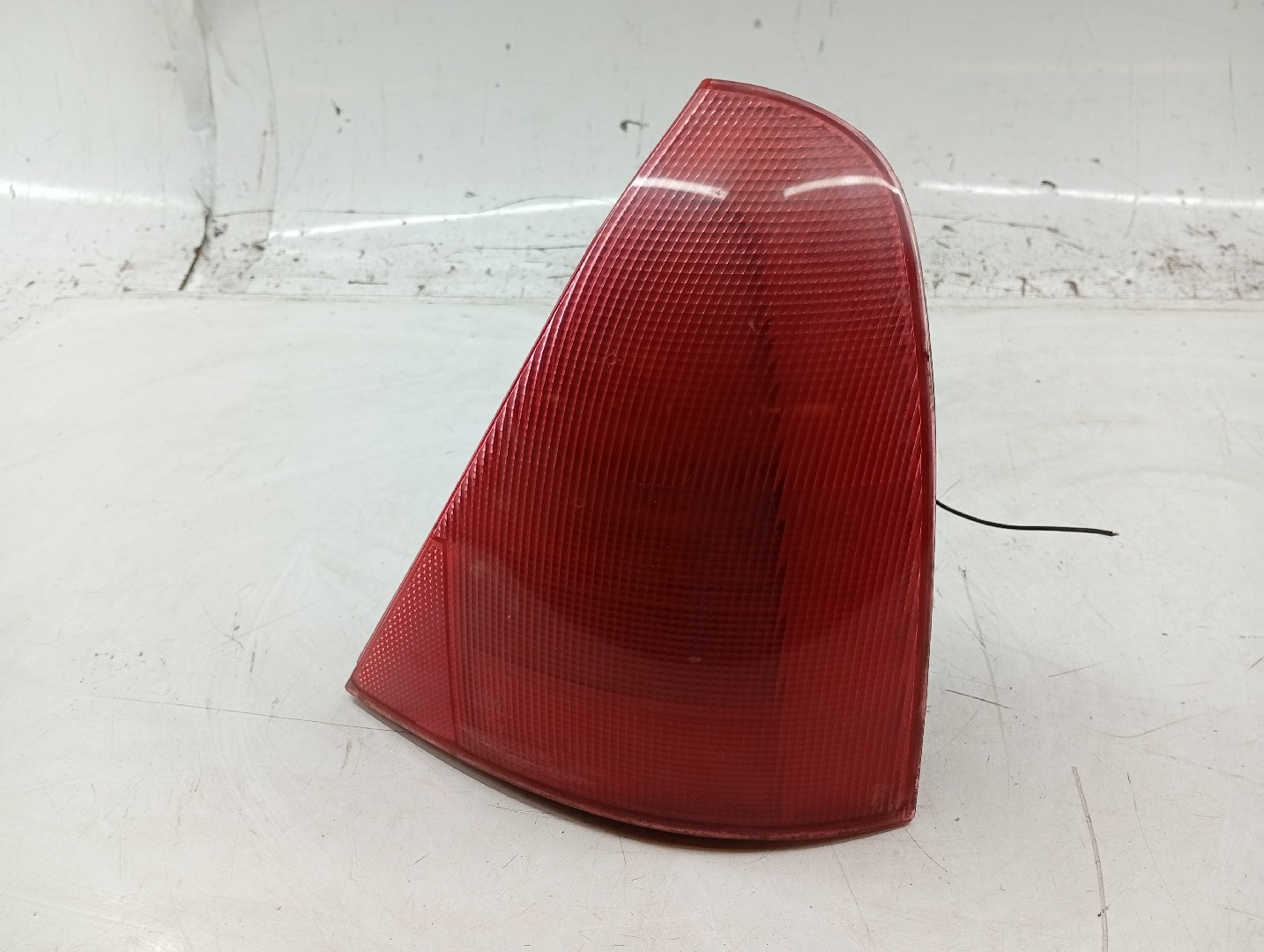 Right Tail Light  RENAULT CLIO II (BB_, CB_) | 98 -  Imagem-1