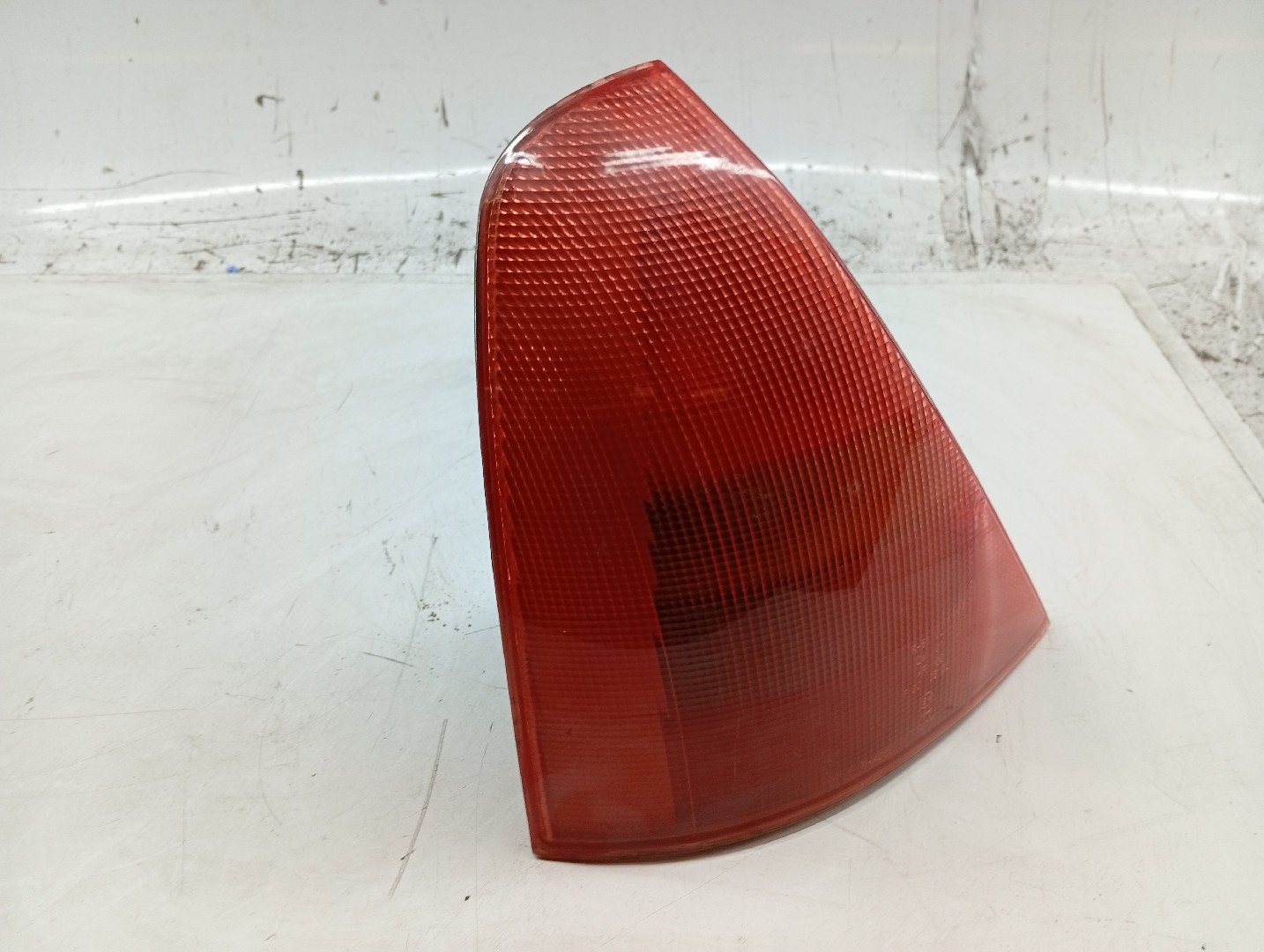 Left Tail Light  RENAULT CLIO II (BB_, CB_) | 98 -  Imagem-5