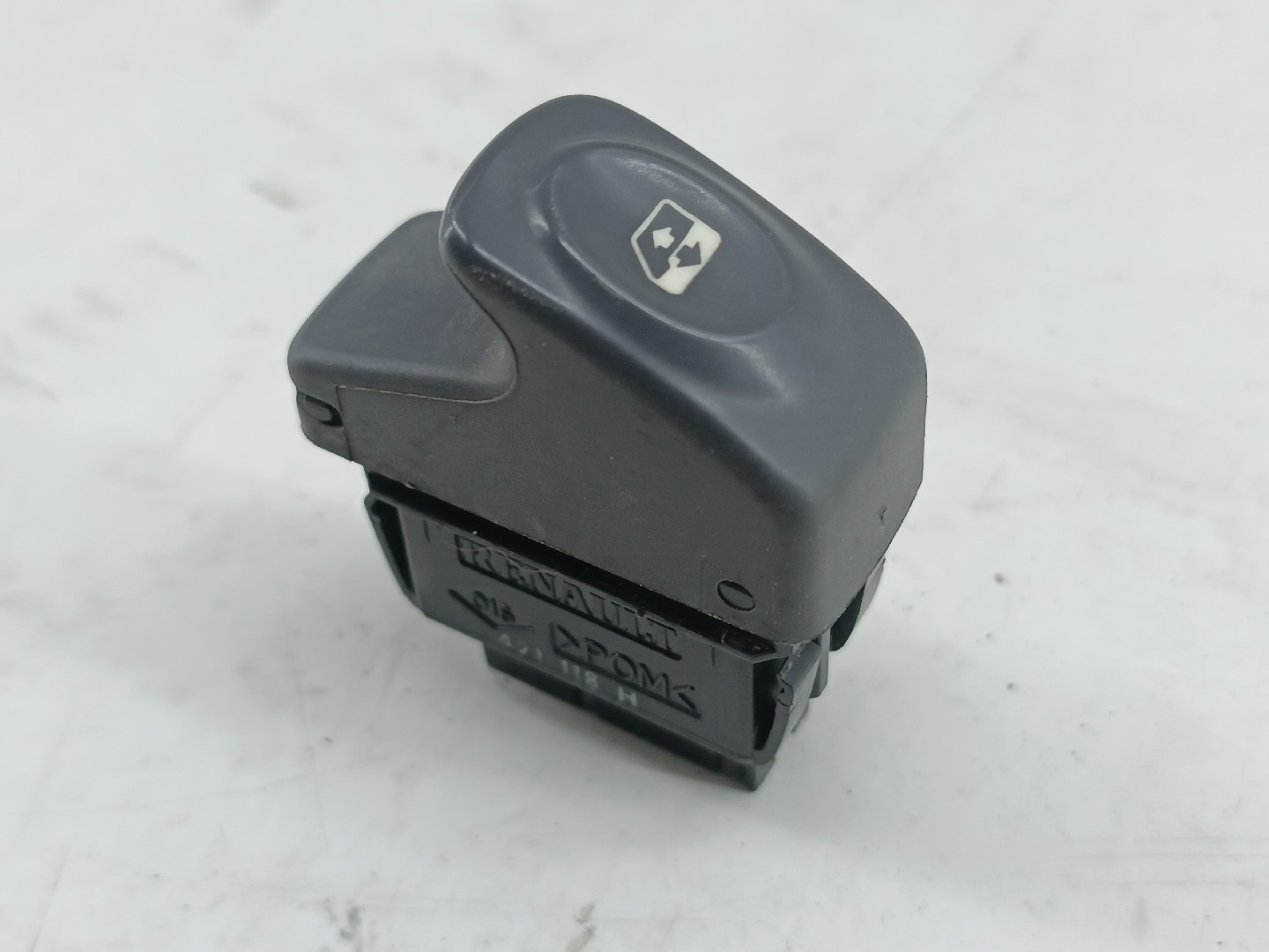 Comutador de vidro frente esquerdo RENAULT CLIO II (BB_, CB_) | 98 -  Imagem-4